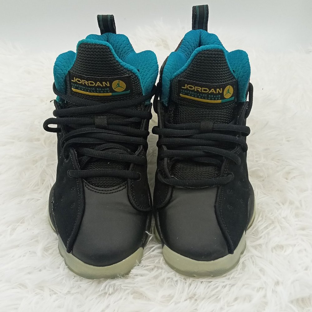 Boys Air Jordan Black/blue Pre-owned Size 4Y